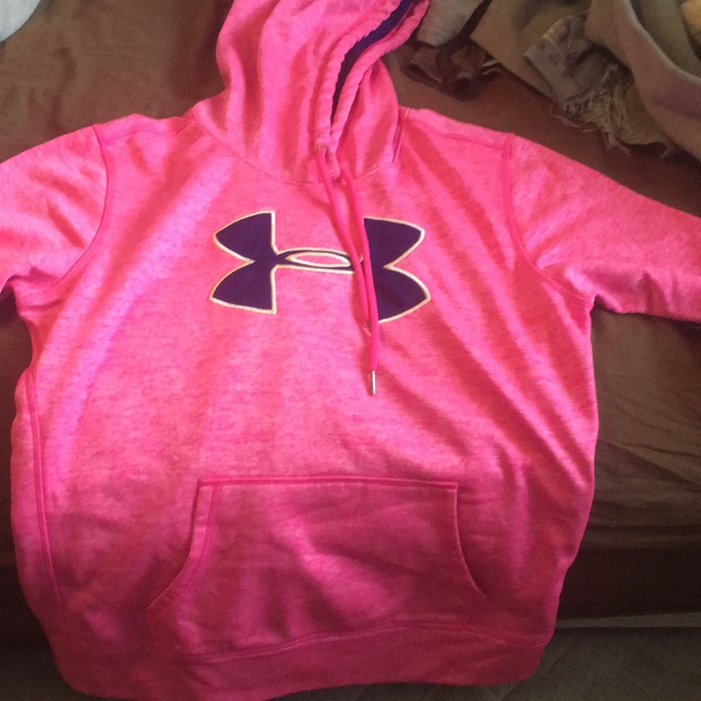 Underarmour hoodie. Only worn once